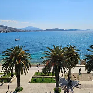 Hotel Pini Saranda