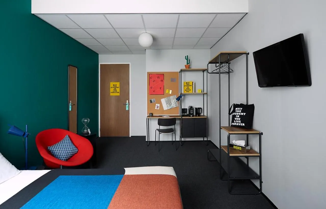 Отель The Social Hub Роттердам